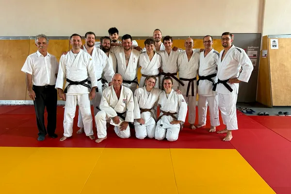 Kreis Schwarzwald-Bodensee: 14 erfolgreiche Kata-Prüflinge - Judo Nachrichten Badischer Judo-Verband